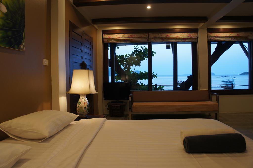 Rawai View Beachfront Eksteriør bilde