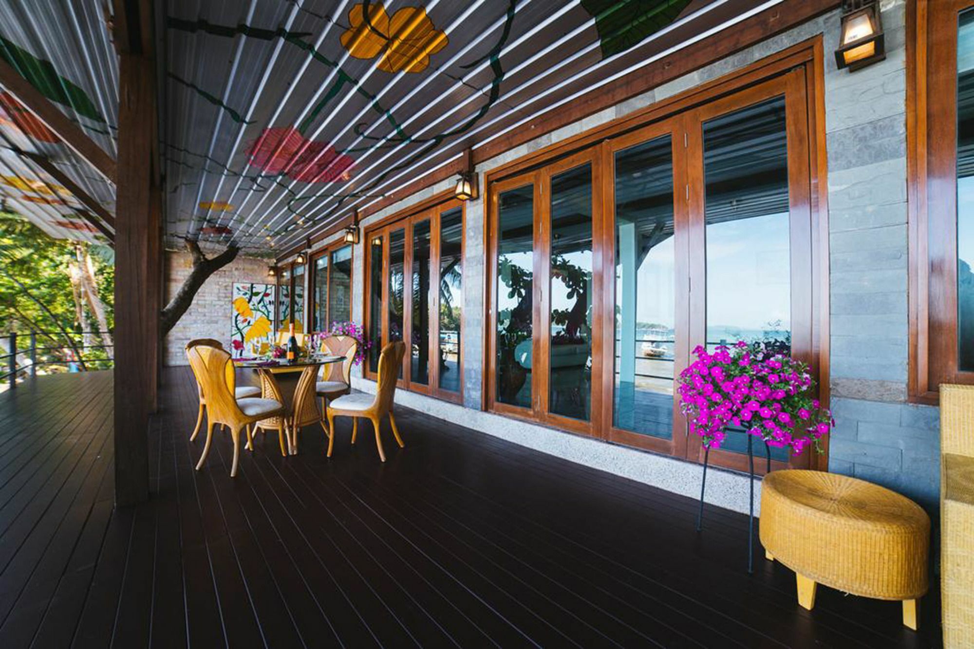 Rawai View Beachfront Eksteriør bilde